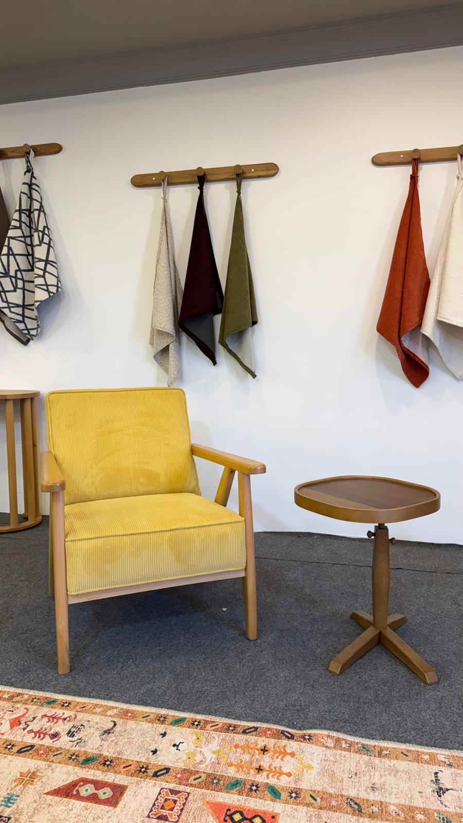 Lora Naturel Berjer - Beyaz Renk